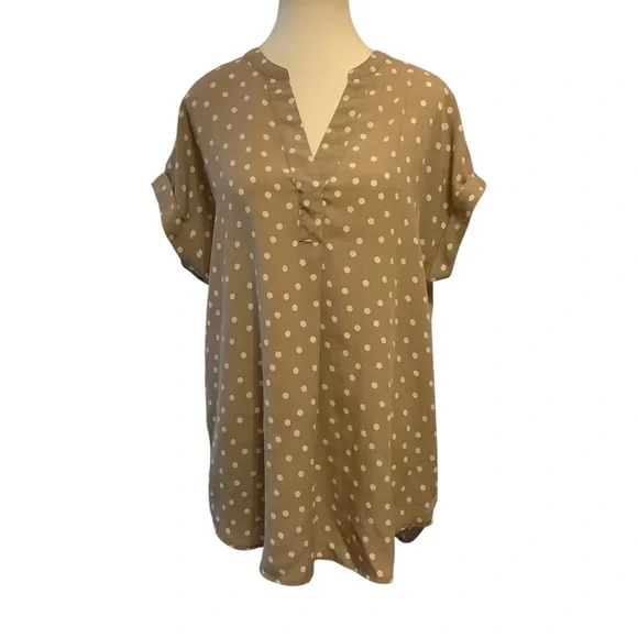 Rachel Roy Tan Polka Dot Split Neck Short Sleeve Blouse/ Size L - Picture 2 of 12